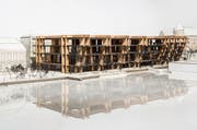 Der Luzerner Student Philipp Betschart schöpft mit seinem geradlinigen Entwurf das städtebauliche Potenzial des Freiraums am Quai vor der Seebadi aus. (Bild: PD)