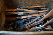 91 Waffen wurden insgesamt der Polizei übergeben. (Bild: Zuger Polizei)