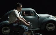 Der Schauspieler Matt Damon in «Suburbicon» als unbegabter Missetäter, der sich selbst eine Grube gräbt. (Bild: Hilary Bronwyn Gay)