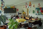 Ein Schulzimmer im Schulhaus Allmend in Horw. (Bild: Screenshot horw.ch)