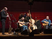 Das Biréli Lagrène Gipsy Quartet bei seinem Auftritt im KKL. (Bild: Manuela Jans Koch (Luzern, 28. Januar 2018))