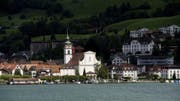 Blick auf die Seepromenade in Küssnacht. (Bild: Keystone)