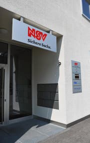 Eingang der Nidwaldner Sachversicherung (NSV) an der Riedenmatt 1 in Stans. (Bild: Corinne Glanzmann (30.05.2012, Stans))