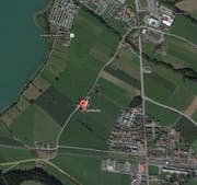 Schlichti 2, Sempach Station: Hier stand die Scheune in Vollbrand. (Bild: maps.google.ch)