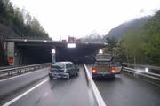 Bei diesem Unfall entstand Sachschaden von rund 10'000 Franken. (Bild: Kapo Uri)
