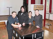 Die neuen Betreiber des «Adlerhorst» (v. l.): Georg Bauer, Joe Bachmann, Sandy Stäheli und René Tienghi. (Bild: Roman Hodel (19. Januar 2018))