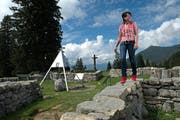 Anita Durrer ist die Wirtin vom Berggasthaus Älggialp. Der geografische Mittelpunkt der Schweiz erfreut sich am 1. August besonderer Beliebtheit. (Bild: Nadia Schärli / Neue LZ)