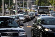 Stau in der Zuger Vorstadt. (Bild Christoph Borner-Keller/Neue ZZ)