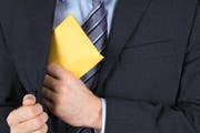 Über 400 00 Franken steckte ein Luzerner Treuhänder in seine eigene Tasche. Geld, das seiner Mandantin gehörte. Bild: Getty