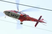 Ein Helikopter der Rettungsflugwacht im Einsatz. (Symbolbild PD)