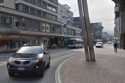 Die Busstation Steinhof (Bildmitte) in der Stadt Zug wird ab dem 13. Dezember 2015 aufgehoben. (Bild: maps.google.ch)