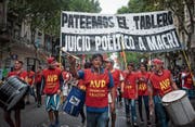 Protestmarsch gegen die Wirtschaftspolitik von Präsident Mauricio Macri. (Bild: Gabriel Sotelo/Getty (Buenos Aires, 30. März 2017))