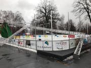 Befestigungen sind auf das Eisfeld gefallen. (Bild: PD)