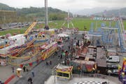 Ein Blick auf die Fahrgeschäfte des Lunaparks. (Bild: Claude Hagen)