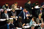 Damian Müller wird aus dem Luzerner Kantonsrat verabschiedet. (Bild Nadia Schärli)