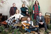 Wir sehen hier einen kleinen Teil der Kelly Family mit Angelo, John, Kathy (oben von links), Patricia, Jimmy und Joey Kelly (unten von links).Bild: Helen Sobiralski/RTL (Bild: Helen Sobiralski/RTL)