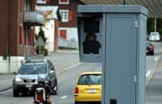 Geschwindigkeits-Messanlage im Kanton Schwyz. (Archivbild Erhard Gick/Neue SZ)