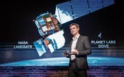 Raketenbauer Chris Kemp spricht am Start Summit 2018 über das vielleicht bald boomende Satellitengeschäft. (Bild: Michel Canonica)