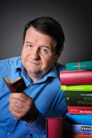 Bald mit seinem neuen Buch auf Tour: der gebürtige Sarner Hanspeter Müller-Drossaart. (Bild: PD)
