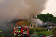 Das Bauernhaus in Geuensee wurde durch den Brand unbewohnbar. (Bild: Luzerner Polizei)