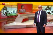 Das «Sportpanorama» vom letzten Sonntag war der letzte Auftritt von Beni Thurnheer als Sportmoderator. Ganz ohne Tränen ging die Sendung nicht über die Bühne. (Bild: Screenshot SRF)