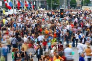Menschen in Massen an einem vergangenen Luzerner Fest. (Bild: Philipp Schmidli / Neue LZ)