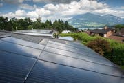 Für Photovoltaik-Anlagen wie die auf dem Bild sollen künftig mehr Fördergelder zur Verfügung stehen. (Bild: Archiv / Neue LZ)