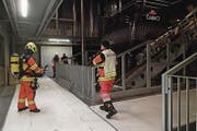 Die Stützpunktfeuerwehr Stans bei ihrem Einsatz, hier bei der Mittelstation Chälti. (Bild: PD (Stans, 28. Februar 2017))
