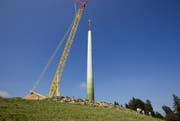 Der Turm wächst Schritt für Schritt in die Höhe. (Bild: Manuela Jans / Neue LZ)