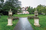 Das Schlössli Utenberg oberhalb der Klinik St. Anna ist noch bis nächsten Frühling geschlossen. (Bild: Roger Grütter (Luzern, 31. August 2017))