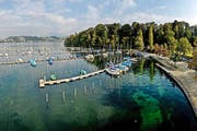Der Segelboothafen Tribschenhorn am Mittwoch: Für den Umbau mussten die meisten Boote ausgewassert werden. (Bild: Pius Amrein / Neue LZ)