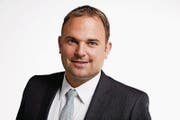 Portrait von Marcel Dettling, Nationalrat der SVP des Kantons Schwyz, aufgenommen am 8. Dezember 2015 in Bern. (KEYSTONE/Gaetan Bally) (Bild: GAETAN BALLY (KEYSTONE))