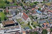 Das Schulhaus Acher (oben links) soll saniert werden. (Bild Stefan Kaiser)