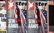 Donald Trump mit Hitlergruss: Mit diesem völlig deplatzierten Titelbild hat es der «Stern» wieder einmal in die Schlagzeilen geschafft. (Bild: Clemens Bilan /EPA)