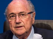 Sepp Blatter erklärt seinen Rücktrtt (Bild: KEYSTONE/ENNIO LEANZA)
