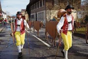 Auch die Appenzeller zogen durch Schachen mit ihren Kühen aus Holz. (Bild: Hannes Bucher (Schachen, 25. Februar 2017))