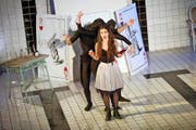 Das Neubad in Luzern hat sich zu einem beliebten Veranstaltungsort entwickelt. Im Bild: die Aufführung der Oper «Alice im Wunderland» am 27. Februar 2016. (Bild Boris Bürgisser)