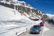 So wie auf dem Gotthard (Bild) wird auch die Furkapassstrasse am 24. Mai für den Verkehr freigegeben. (Bild: Benedetto Galli / Keystone (Gotthard, 21. Mai 2017))