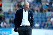 Elf Runden sind gespielt und noch kein Sieg auf dem Konto des FC Luzern. Der FCL reagiert und stellt wohl Cheftrainer Carlos Bernegger frei. (Bild: Philipp Schmidli)