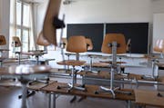 Im Schuljahr 2015/16 überprüfte die Schulaufsicht des Kantons Zug die Einhaltung der gesetzlichen Bestimmungen und kantonalen Vorgaben in den gemeindlichen und privaten Schulen. (Bild: Gaetan Bally / Keystone)