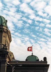 Die Westansicht der Bundeshauskuppel in Bern. (Bild: Martin Ruetschi / Keystone)