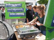 Ein Dreigangmenü aus Salat, Kartoffel-Gemüse-Gratin und Brownies mit Fruchtsalat wurde zubereitet. (Bild: PD)