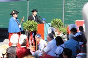 Bezirksammann Toni Waldis hielt bei der Quaianlage seine 1.-August-Ansprache. (Bild Irene Infanger)