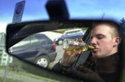 Alkohol am Steuer: Die Fälle nehmen wieder zu. (Symbolbild Eveline Bachmann/Neue LZ)