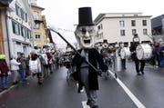 Eine Guggenmusik am Fasnachtsumzug in Unterägeri. (Bild: Werner Schelbert / Neue ZZ)