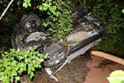 Das Auto erlitt bei dem Unfall Totalschaden. (Bild: Luzerner Polizei)