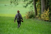Jäger (Symbolbild) (Bild: Dominik Wunderli/LZ)