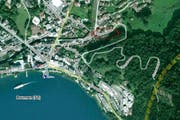 Die Olympstrasse (rot eingekreist) in Brunnen. (Bild: map.search.ch)