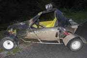 Der verunfallte Autocross-Buggy. (Bild: Kapo Schwyz)