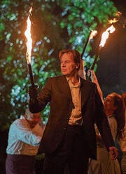Viel Realismus auf der Bühne: Szene aus der Oper «Jewgeni Onegin». (Bild: Opernhaus Zürich)